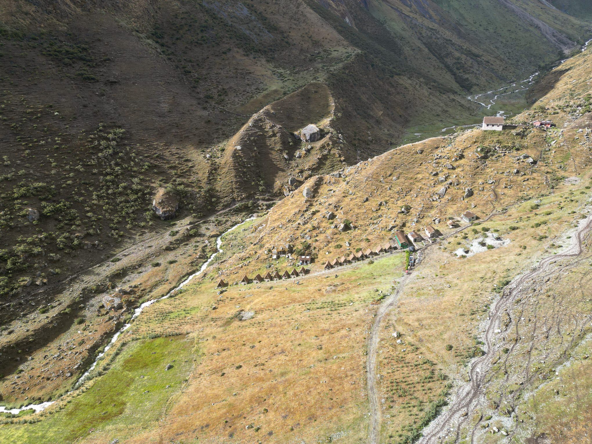 Quiswarniyoc campsite drone view